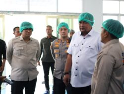 Pastikan Standar Operasional Berjalan Baik, Bupati Bogor Tinjau Dapur SPPG di Klapanunggal