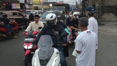 Waspada Abu Vulkanik, DPD PSI Kabupaten Bogor Bagi Masker Gratis